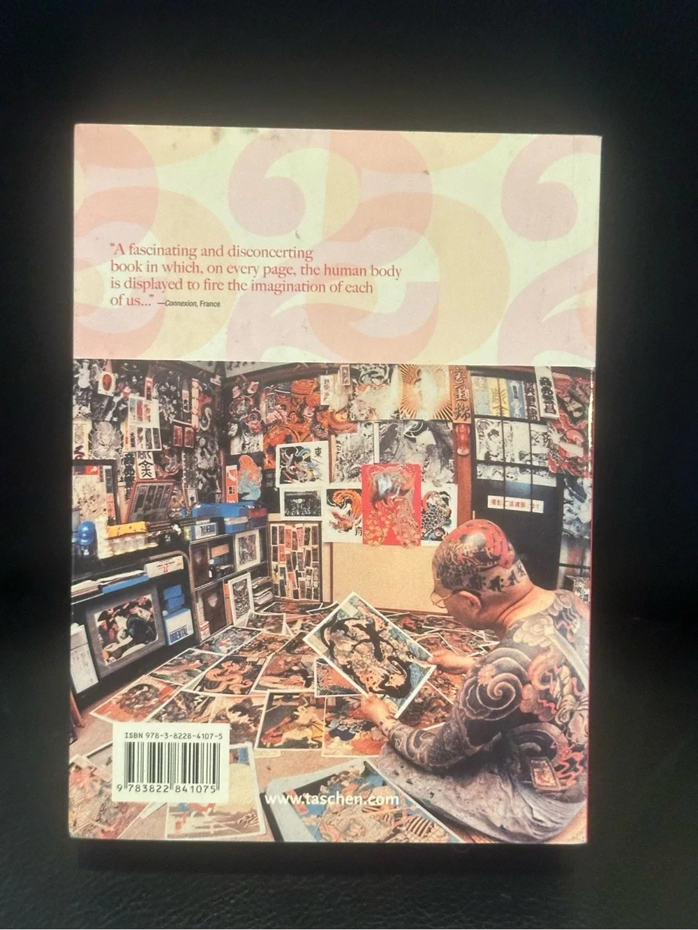 1000 Tattoos book - over 550 pages, EUC